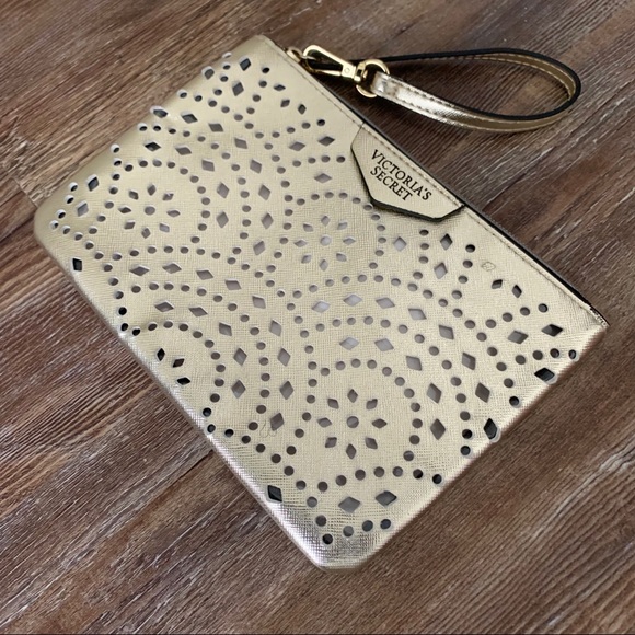 🔥 Victoria’s Secret Wristlet & Pouch Set - Picture 3 of 8